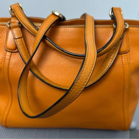 Authentic GUCCI Pebbled Calfskin Small Soho Top Handle Bag Curcuma- preowned - Picture 6 of 16